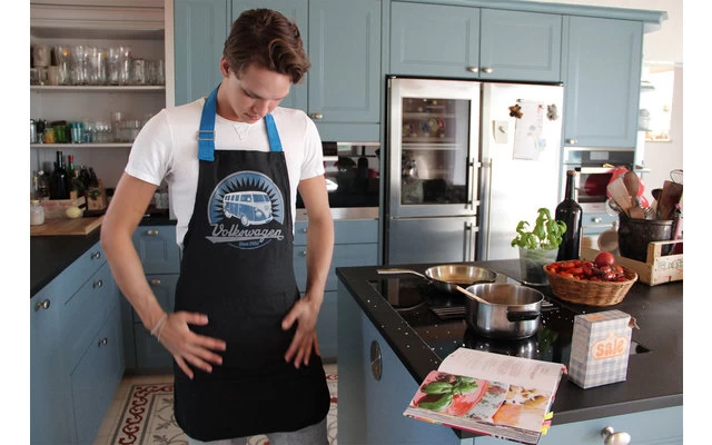 VW Collection T1 Bulli Kochschürze Schwarz 9 VW Collection T1 Bulli Kochschürze Schwarz – Bild 7