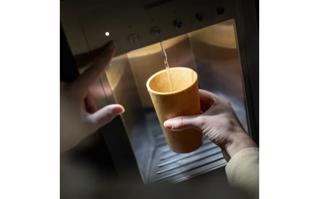 Koziol Connect Cup L Trinkbecher 350 Ml Nature Ash Grey 4 Koziol Connect Cup L Trinkbecher 350 Ml Nature Ash Grey – Bild 2